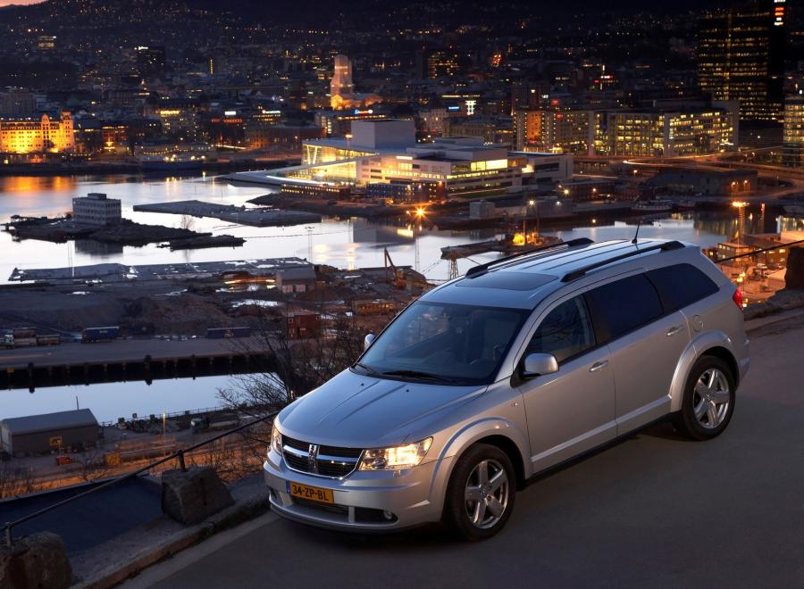  Dodge Journey 2008 года  (фото 37 из 309)